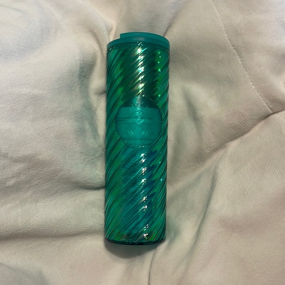 Starbucks Iridescent Green Spiral Textured Tumbler Christmas 2022 16oz - Picture 1 of 5